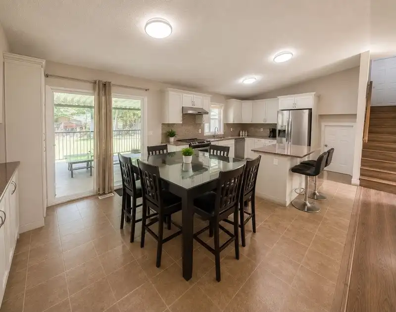 14565 91A AVENUE - photo 3 of 13