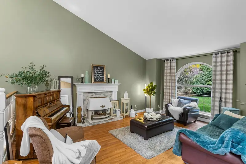 32560 DOWNES ROAD - photo 4 of 25