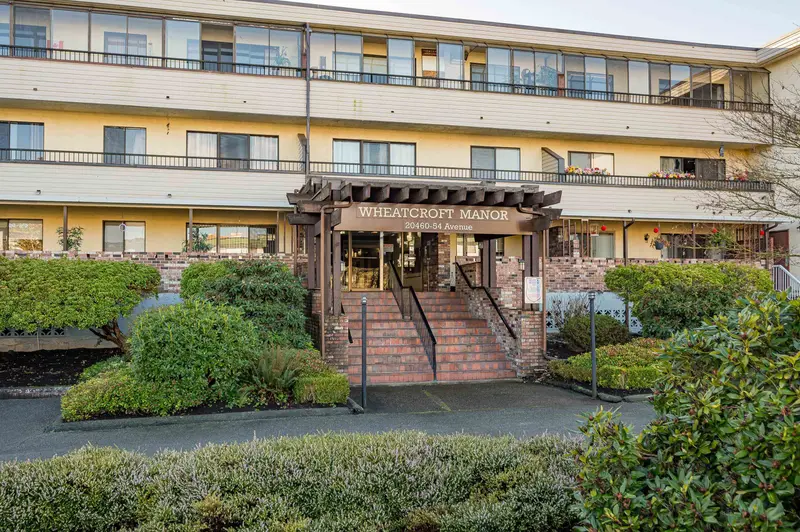 313 20460 54 AVENUE - photo 3 of 25