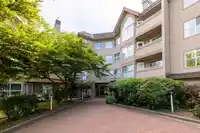 204 7435 121A STREET - thumbnail 2