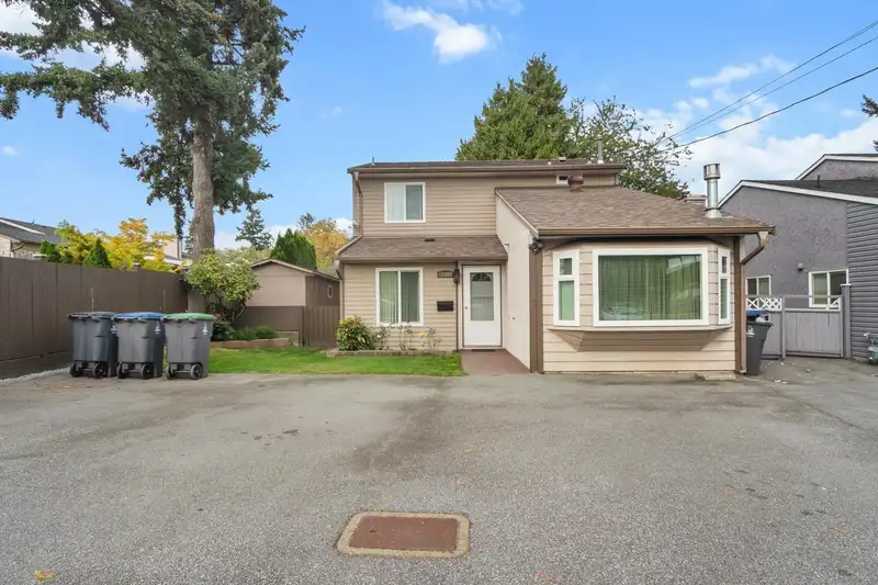 12509 76 AVENUE - photo 1 of 40