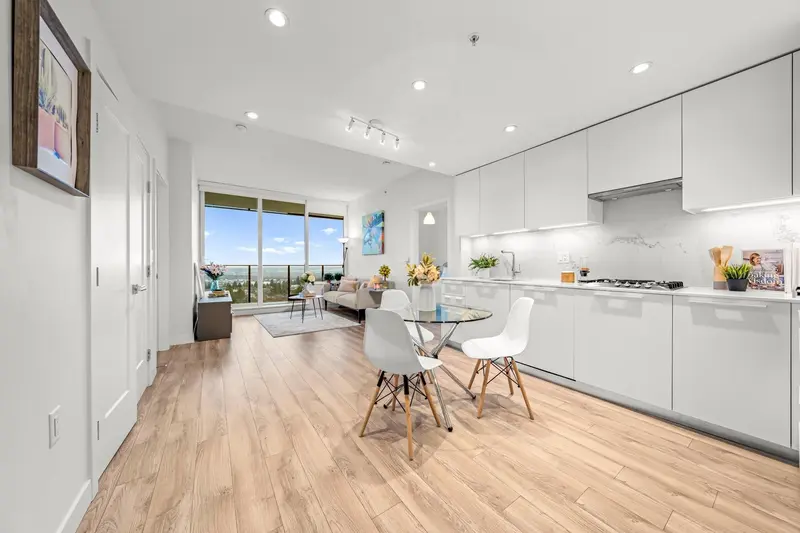 1608 6699 DUNBLANE AVENUE - photo 1 of 25