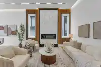 10076 174A STREET - thumbnail 3