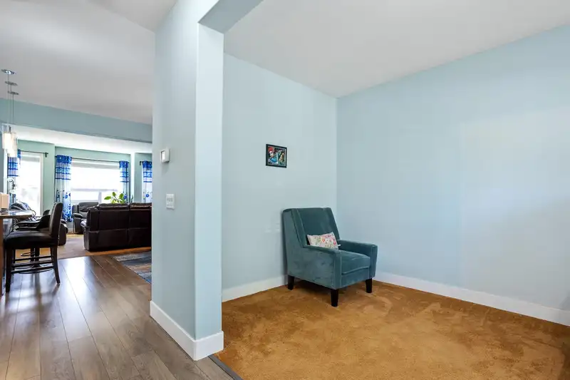 6053 164 STREET - photo 2 of 40