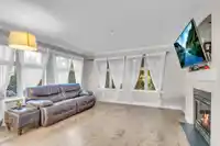 210 15220 GUILDFORD DRIVE - thumbnail 2