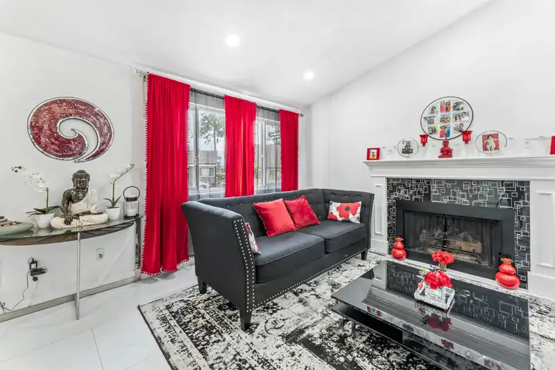 7263 129 STREET - photo 1 of 22
