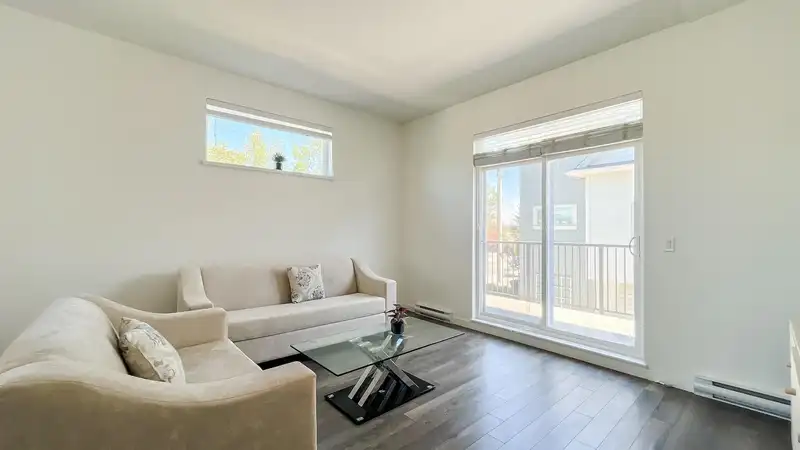1 15487 99A AVENUE - photo 3 of 25