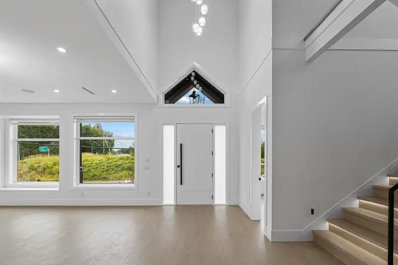 16028 103 AVENUE - photo 4 of 40