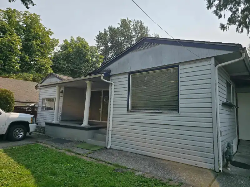 13040 115B AVENUE - photo 1 of 11