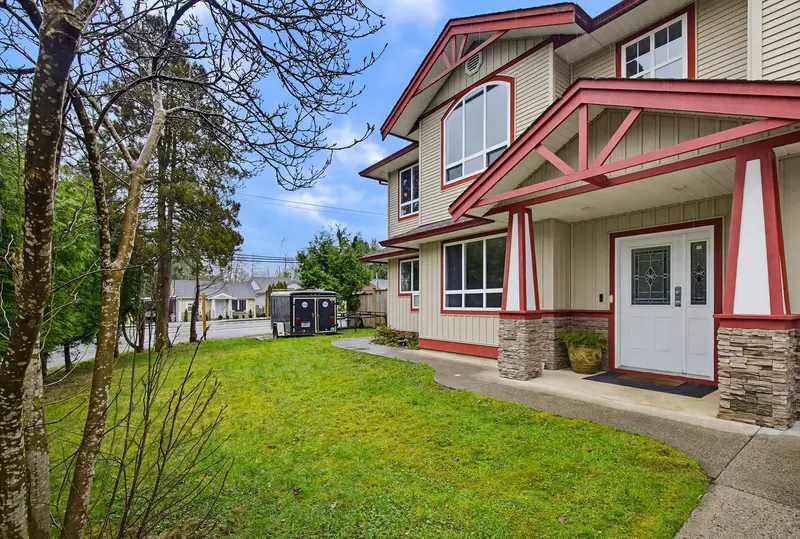 12109 CHERRYWOOD DRIVE - photo 2 of 25