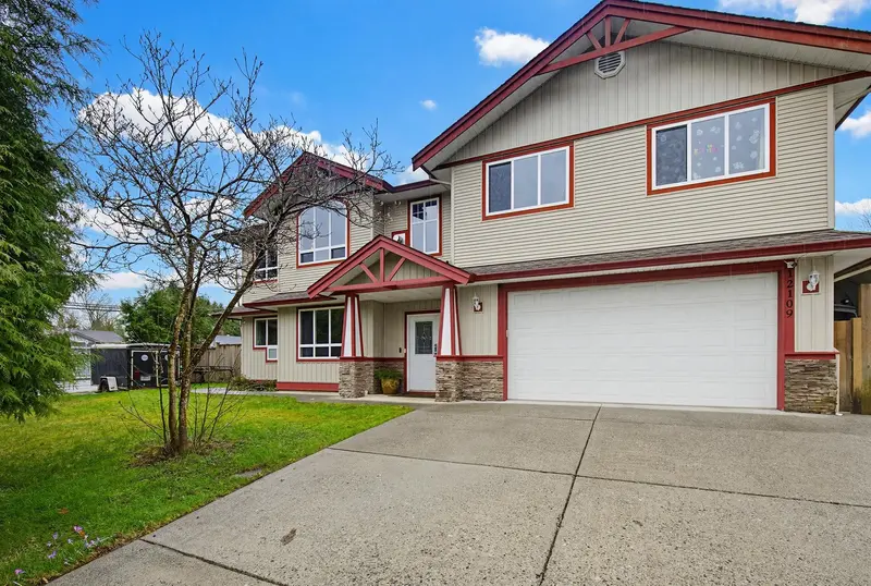 12109 CHERRYWOOD DRIVE - photo 3 of 25