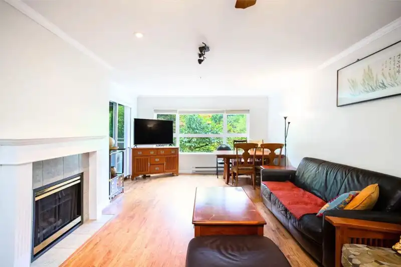 201 9626 148 STREET - photo 4 of 17