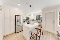 9 6767 196 STREET - thumbnail 5