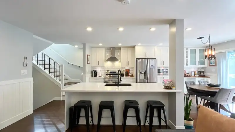 107 19352 FRASER HIGHWAY - photo 4 of 34