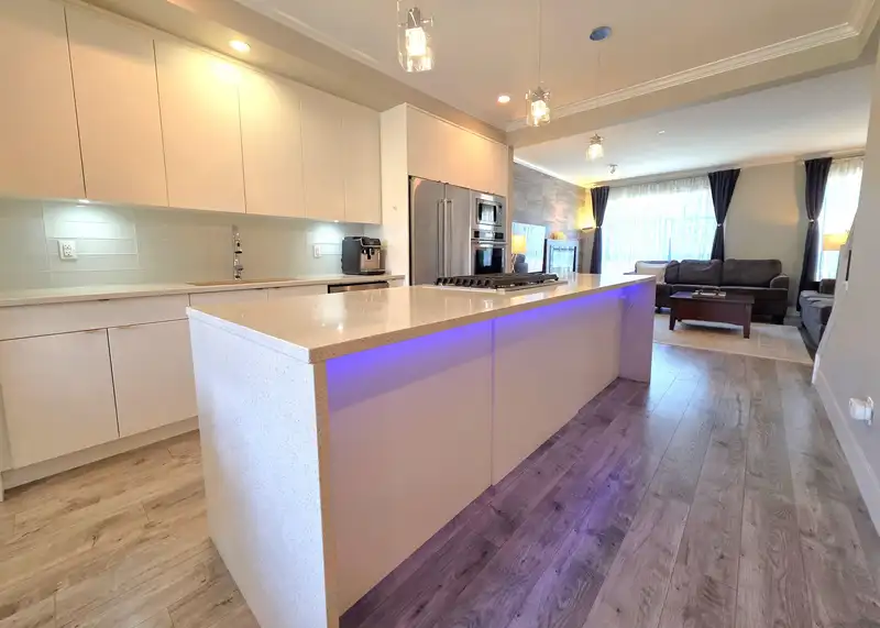 148 16488 64 AVENUE - photo 3 of 23