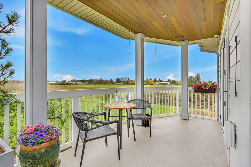 6371 LONDON ROAD - photo 4 of 25