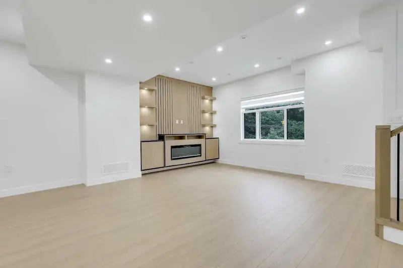 102 9964 120 STREET - photo 2 of 40