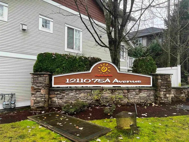 75 12110 75A AVENUE - photo 1 of 40