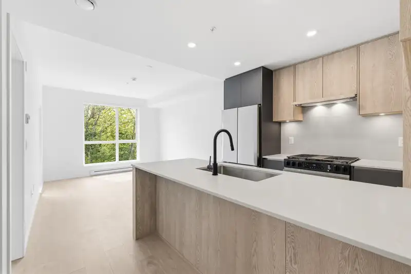 505 19577 65B AVENUE - photo 2 of 19