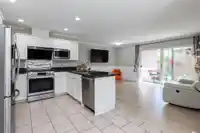 16198 111A AVENUE - thumbnail 6
