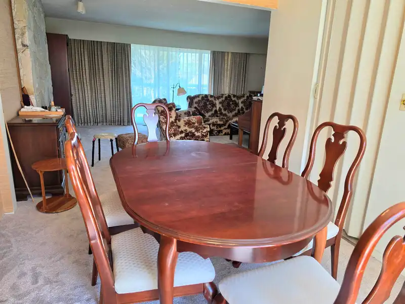 13904 78 AVENUE - photo 3 of 17