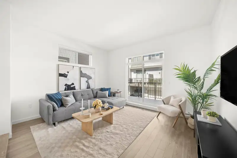 108 15778 85 AVENUE - photo 3 of 31