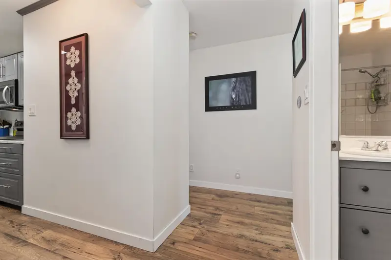 403 46033 CHILLIWACK CENTRAL ROAD - photo 4 of 25