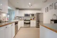 205 6557 121 STREET - thumbnail 2
