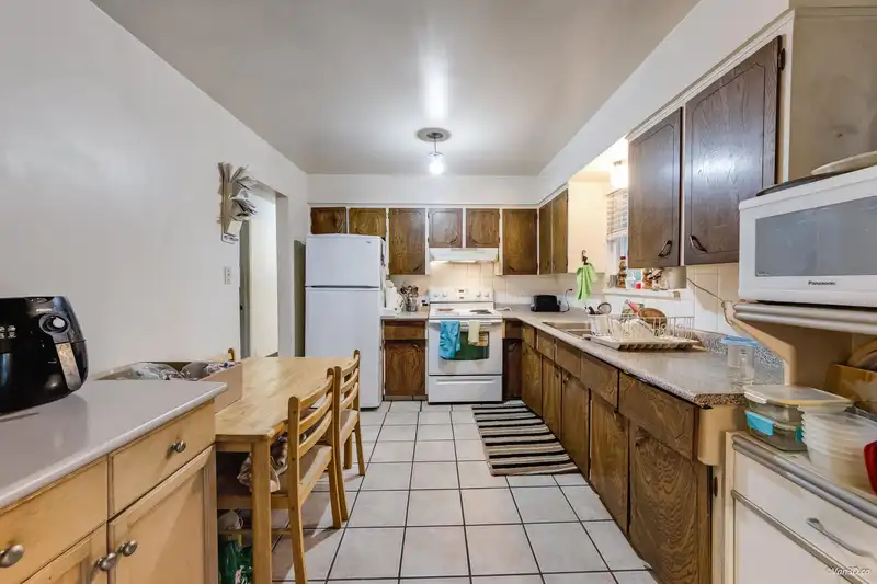 12513 91 AVENUE - photo 4 of 29