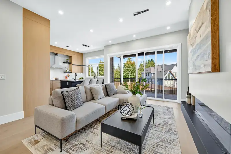 102 15871 111A AVENUE - photo 4 of 25