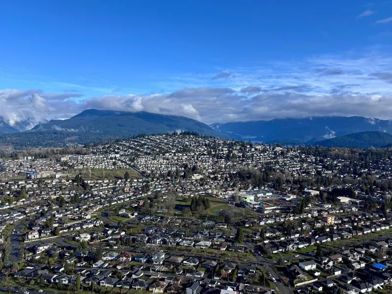 5008 4650 BRENTWOOD BOULEVARD - photo 1 of 19