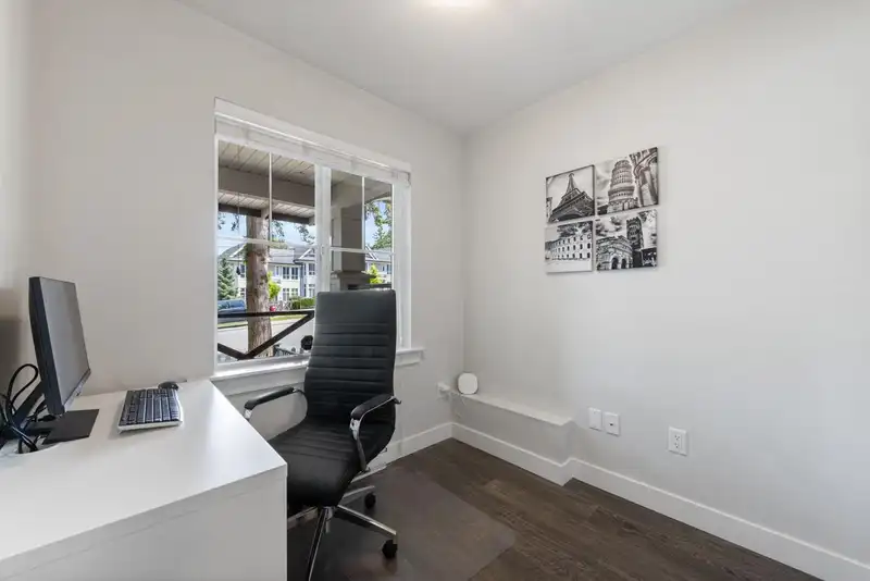 2 6089 144 STREET - photo 3 of 28