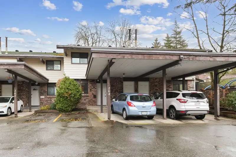 164 7486 138 STREET - photo 2 of 23