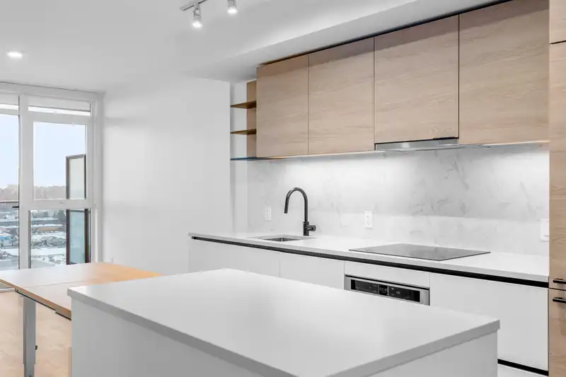 2606 10448 UNIVERSITY DRIVE - photo 4 of 40