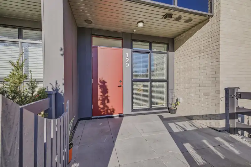 129 8509 158 STREET - photo 2 of 19