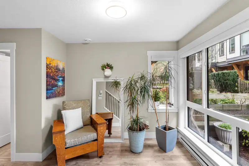 95 16488 64 AVENUE - photo 4 of 40