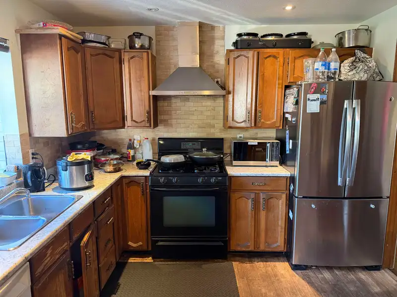15097 95 AVENUE - photo 4 of 29