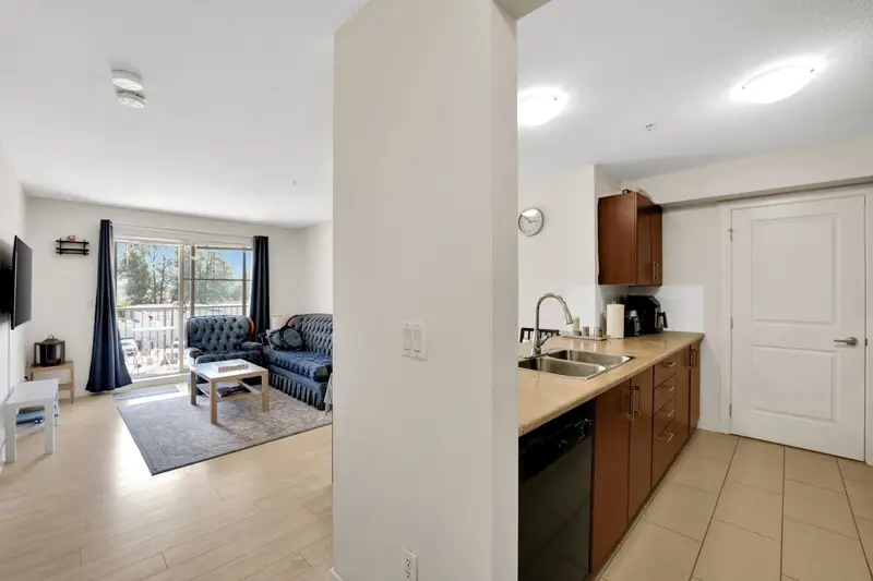 307 45555 YALE ROAD - photo 2 of 25