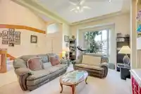 7636 147A STREET - thumbnail 6