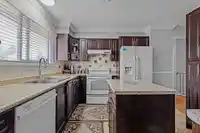 6721 132 STREET STREET - thumbnail 10