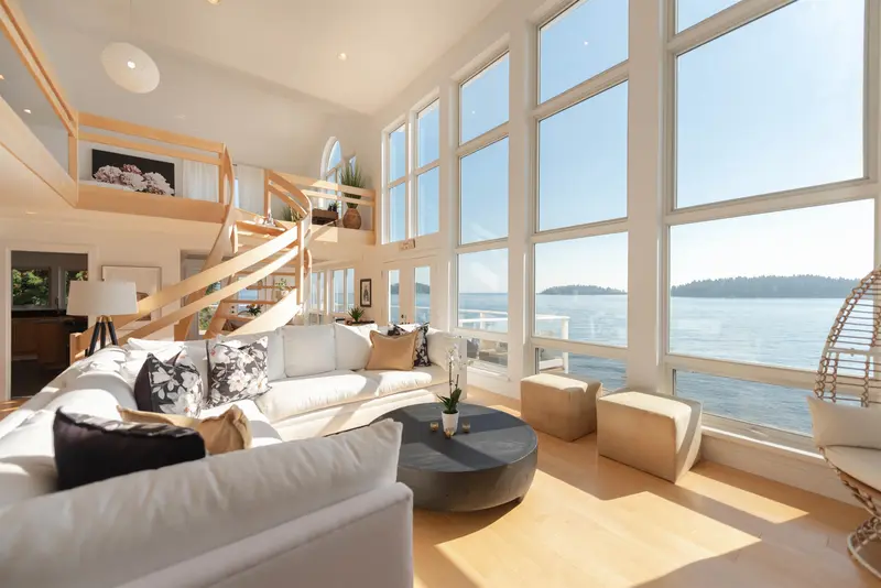 6655 SUNSHINE COAST HIGHWAY - photo 2 of 25