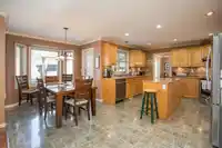 8044 KESTREL COURT - thumbnail 11