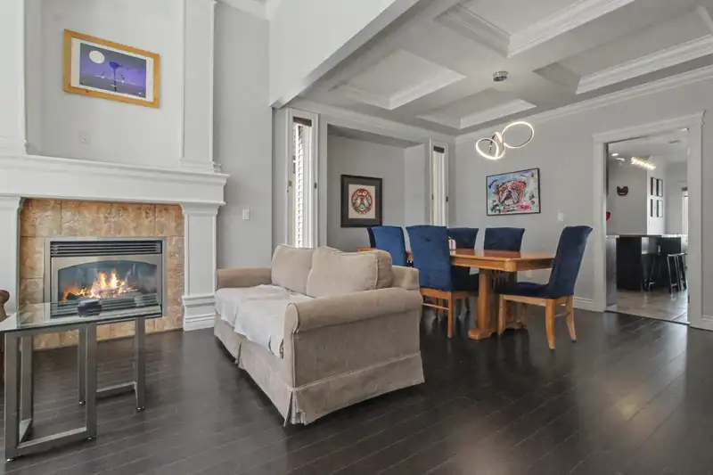 14675 62 AVENUE - photo 3 of 40