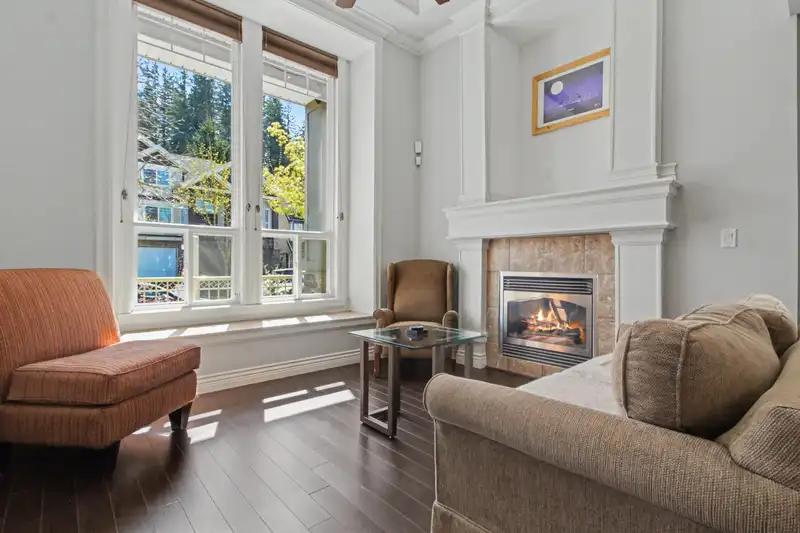 14675 62 AVENUE - photo 4 of 40