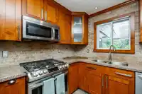 7936 141B STREET - thumbnail 11