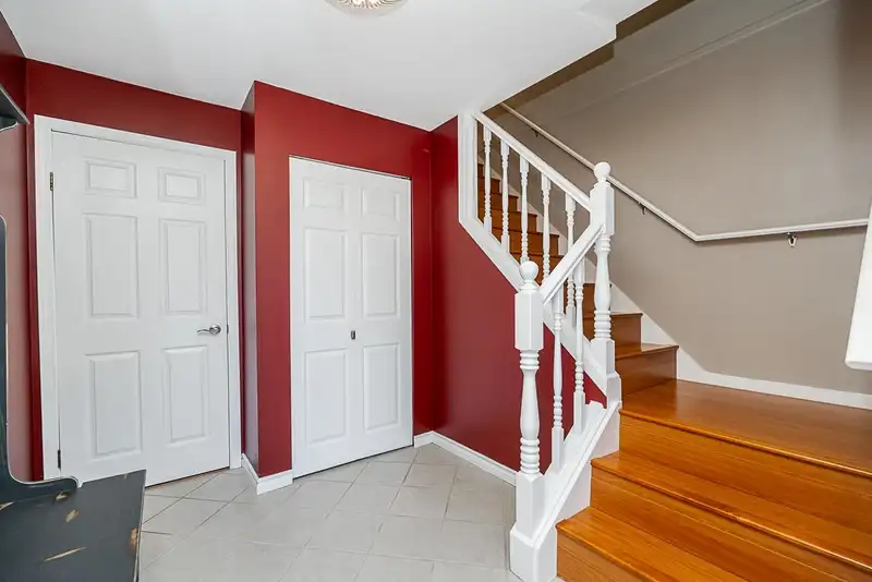 7936 141B STREET - photo 4 of 36