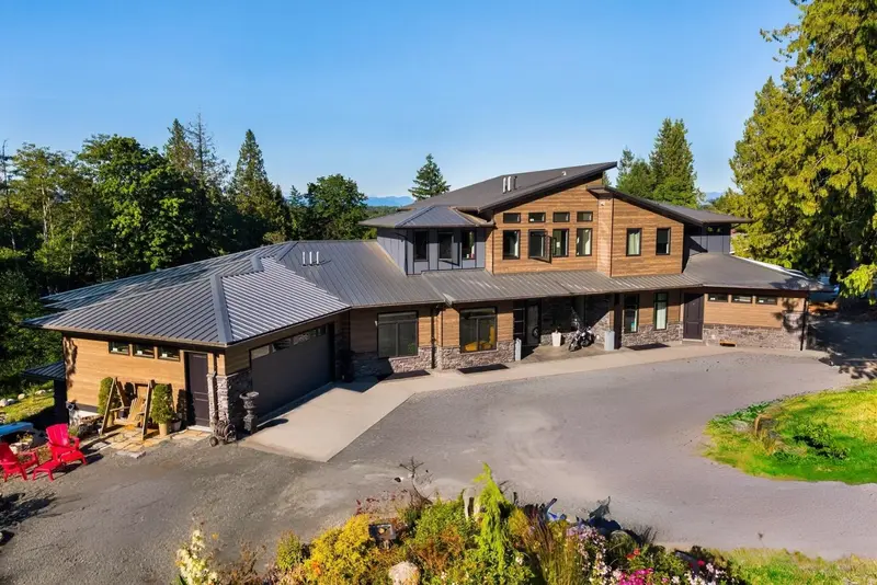 205 210 STREET - photo 3 of 25