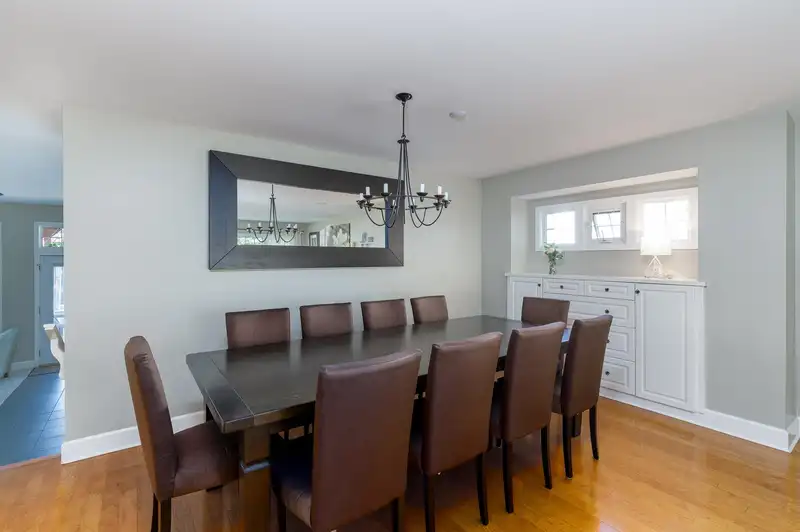 10099 127 STREET - photo 4 of 37