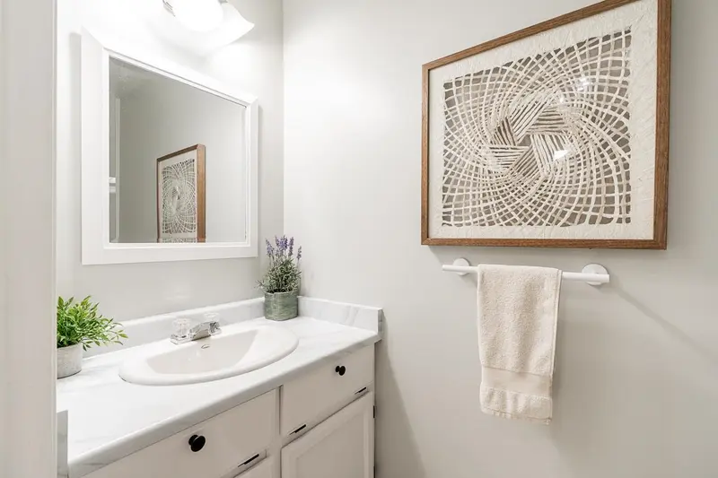 9 3190 TAHSIS AVENUE - photo 3 of 25