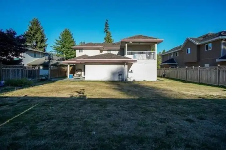7143 130 STREET - photo 3 of 16